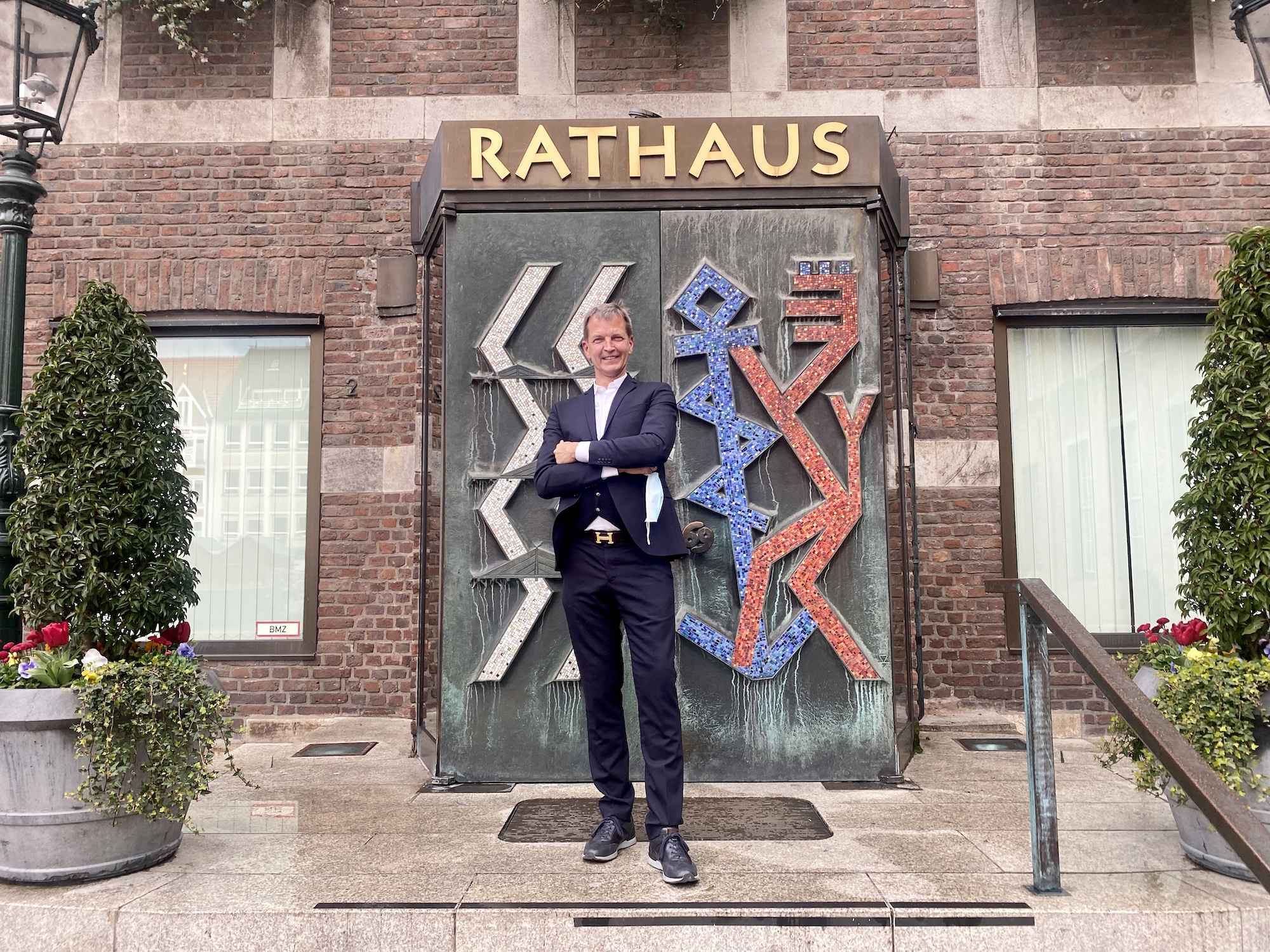 Kaffeekränzchen im Rathaus mit Bäcker- und Bürgermeister Josef Hinkel | rheingeredet | Podcast | Mr. Düsseldorf Kaffeekränzchen im Rathaus mit Bäcker- und Bürgermeister Josef Hinkel | rheingeredet | Podcast | Mr. Düsseldorf