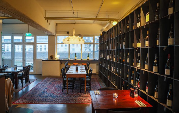 Lido Bistro | Innenraum mittig | Lieblingsladen | Mr. Düsseldorf Lido Bistro | Innenraum mittig | Lieblingsladen | Mr. Düsseldorf