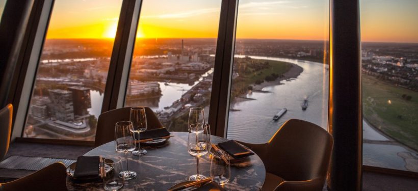 Die besten Rooftop Bars in Düsseldorf | Topliste | Mr. Düsseldorf | Foto: Qomo