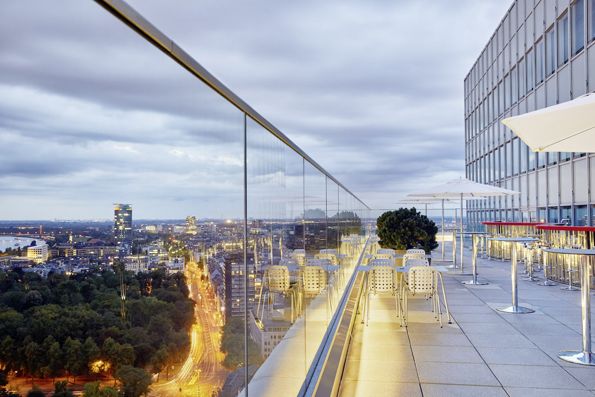 Die 5 Beeindruckendsten Rooftop Bars In Dusseldorf