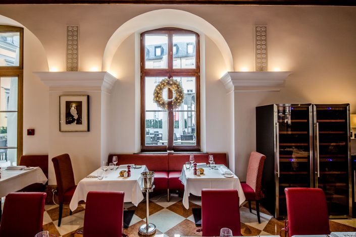 Stadtmenü Düsseldorf Sofishticated | Restaurant | Brasserie Stadthaus | Mr. Düsseldorf Stadtmenü Düsseldorf Sofishticated | Restaurant | Brasserie Stadthaus | Mr. Düsseldorf