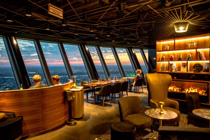 Lounge | Qomo Lounge | Qomo