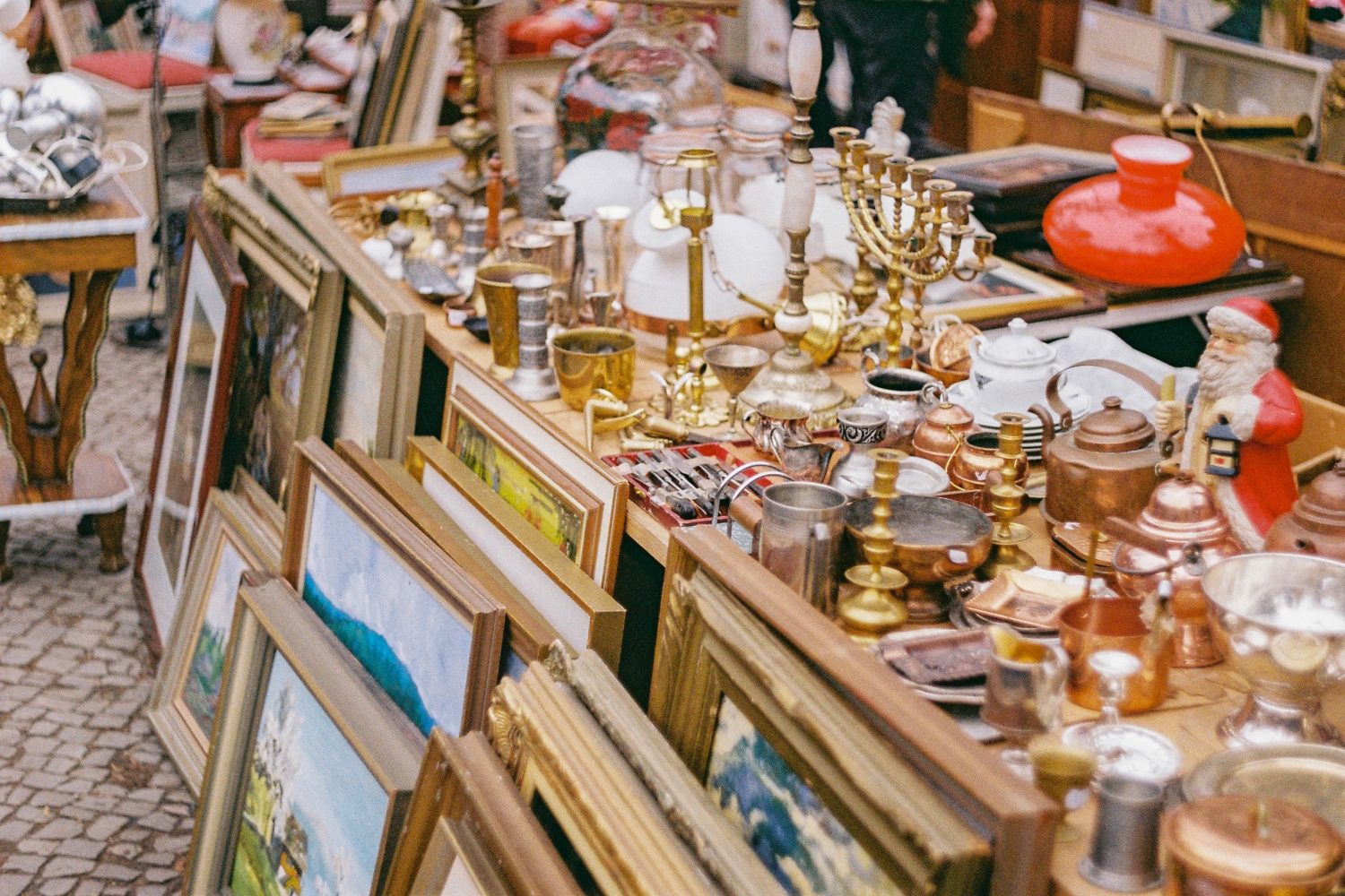 Trödelmarkt am Aachener Platz Top Trödelmärkte in Düsseldorf