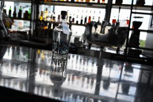 Geschüttelt oder gerührt - Am Ende ergibt alles einen Gin | Podcast | Mr. Düsseldorf