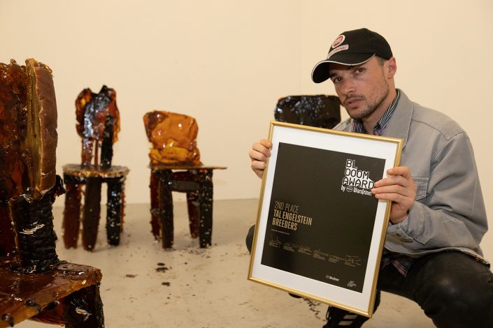 Art Düsseldorf 2019 geht zu Ende | Magazin | Mr. Düsseldorf | Gewinner 2. Platz: Tal Engelstein mit Breeders © Hubertus Struchholz Art Düsseldorf 2019 geht zu Ende | Magazin | Mr. Düsseldorf | Gewinner 2. Platz: Tal Engelstein mit Breeders © Hubertus Struchholz