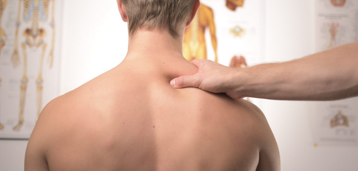 Osteopathie in Düsseldorf mit Finn Lorenz | Kartendeal | Mr. Düsseldorf