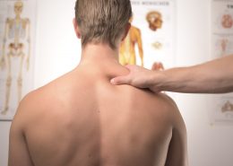 Osteopathie in Düsseldorf mit Finn Lorenz | Kartendeal | Mr. Düsseldorf