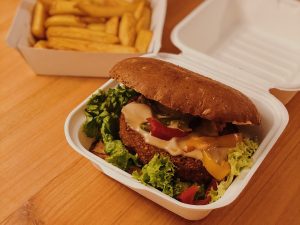 Fleischfrei | Die 10 besten veganen Lieferdienste in Düsseldorf | Mr. Düsseldorf 2021 | Foto: Vegdus - Vegan in Duesseldorf
