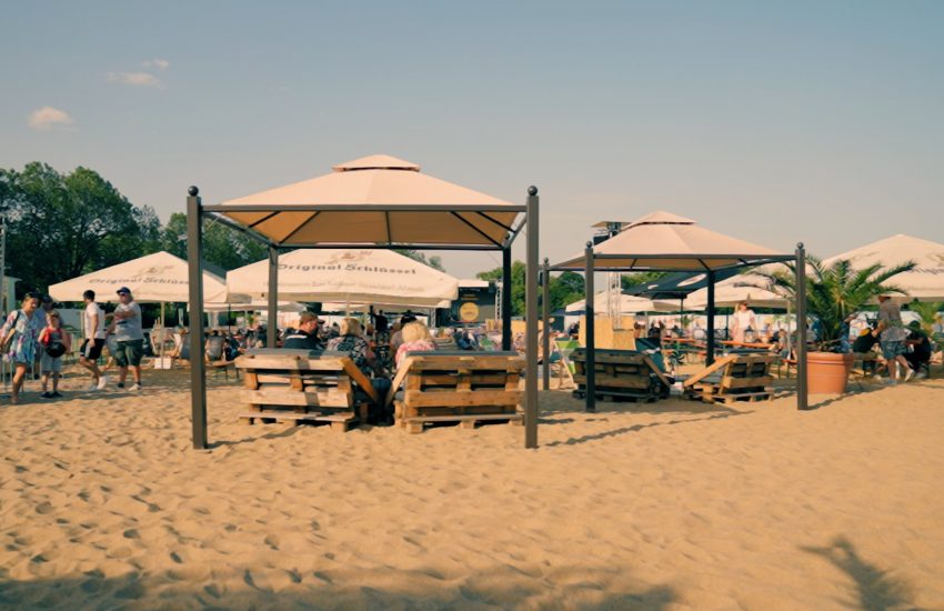 Beachclub im Nordpark | Heimaturlaub – Top 10 Sonnenplätze in Düsseldorf | Topliste | Foto: Beachclub im Nordpark