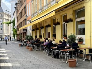 San Leo | Die schönsten Terrassen in der Altstadt | Magazin | Mr. Düsseldorf | Foto: Anna Bobrova