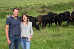 Das beste Fleisch der Welt direkt aus dem Sauerland: Wagyu meets Dorfbauer | Katrin Schütz und Christoph Willeke | rheingeredet | Mr. Düsseldorf