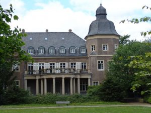 Schloss Garath | Top 10 Schlösser in Düsseldorf und Umgebung | Magazin | Mr. Düsseldorf | Foto: Schloss Garath mcs