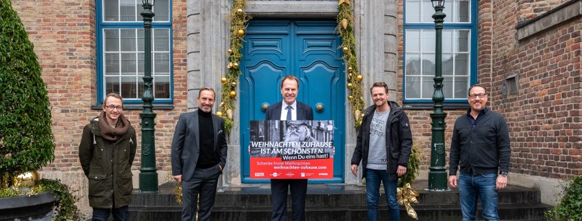 Weihnachten zu Hause ist am schönsten – wenn du eins hast! | #TUESmovement | Foto Lukas Gardemann