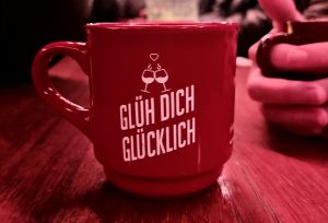 Glüh dich Glücklich | Top Glühwein Spots in Düsseldorf | Topliste | Mr. Düsseldorf | Foto: Hanna Farsch