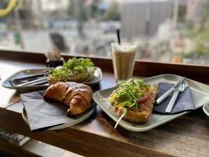 Covent Garden | Die besten Läden zum Brunchen & Frühstücken in Düsseldorf | Mr. Düsseldorf | Foto: Anna Bobrova