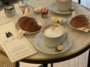 Aux Merveilleux de Fred | Der perfekte Valentinstag in Düsseldorf | Magazin | Mr. Düsseldorf | Foto: Alexandra Simankova