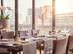 Top Restaurants für einen Business Lunch in Düsseldorf | Magazin | Mr. Düsseldorf | Foto: Dox Restaurant / Hyatt Regency Düsseldorf