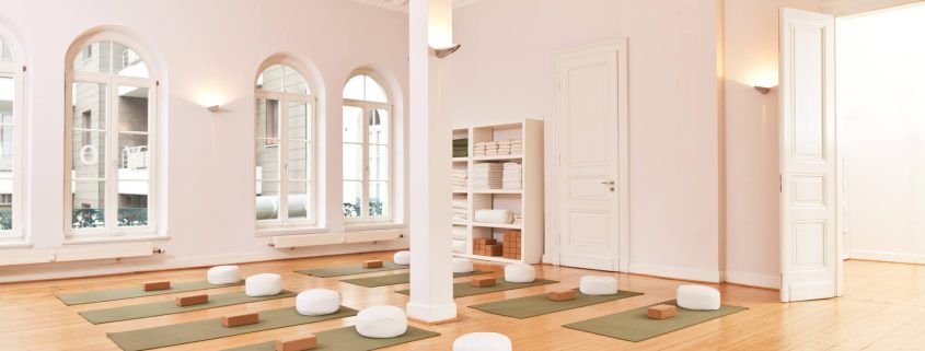 Top Studios für Yoga in Düsseldorf | Mr. Düsseldorf | Foto: karmakarma