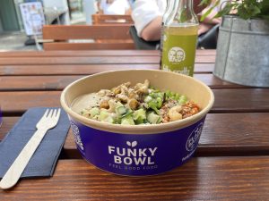 Funky Bowl | Vegan Essen in Düsseldorf | Topliste | Mr. Düsseldorf | Foto: Anna Bobrova