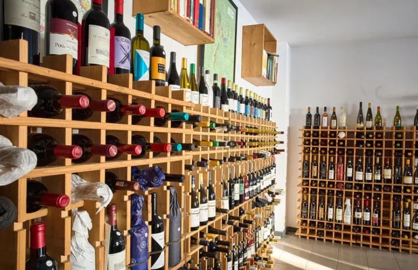 Piemont Express | Top Weinhändler in Düsseldorf | Magazin | Mr. Düsseldorf | Foto: Piemont Express Piemont Express | Top Weinhändler in Düsseldorf | Magazin | Mr. Düsseldorf | Foto: Piemont Express