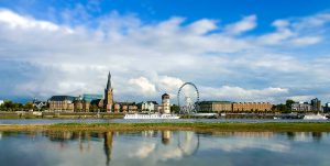 Top Restaurants, Bars & mehr in der Altstadt Düsseldorf | Topliste | Foto: Deniz Fuchidzhiev / Unsplash