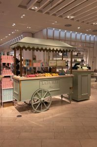 Ladurée | Top Macarons in Düsseldorf | Mr. Düsseldorf | Foto: Mr.Düsseldorf Pure Pastry | Top Macarons in Düsseldorf | Mr. Düsseldorf | Topliste | Foto: Ladurée