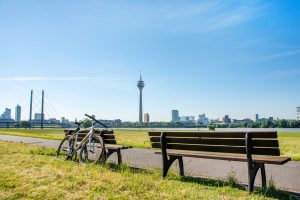 Düsseldorf – Monheim – Köln | Düsseldorf mit Fahrrad: Top Strecken, Läden & mehr | Mr. Düsseldorf | Foto: Düsseldorf Tourismus