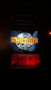 Schlager Café | Top Karaoke Bars in Düsseldorf | Magazin | Mr. Düsseldorf | Foto: Mr. Düsseldorf