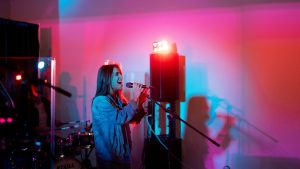 Top Karaoke Bars in Düsseldorf | Magazin | Mr. Düsseldorf | Foto: Unsplash
