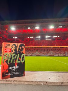 Ingo Bott – Pirlo: Doppeltes Spiel | Mr. Düsseldorf | Düsseldates | Foto: Ingo Bott