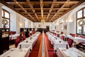 nestwärme Charity Dinner | Mr. Düsseldorf | Düsseldates | Foto: Brasserie Stadthaus