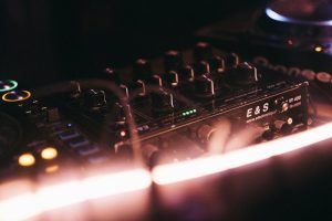 Ruby Luna Boombox Cru | Mr. Düsseldorf | Düsseldates | Foto: unsplash