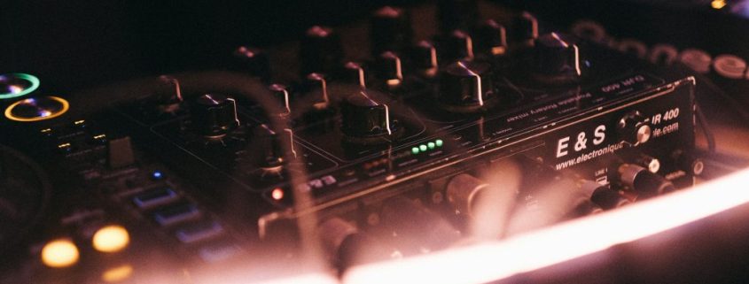 Ruby Luna Boombox Cru | Mr. Düsseldorf | Düsseldates | Foto: unsplash