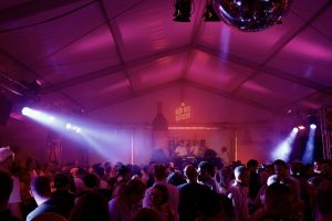 Glüh dich glücklich Sommerparty | Rheinkirmes Düsseldorf - die besten Tipps | Mr. Düsseldorf | Topliste | Foto: Dagmar Ilho