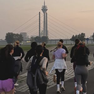 Girls Run Club | Top Lauftreffs in Düsseldorf | Mr. Düsseldorf | Foto: Düsseldorf Social Club