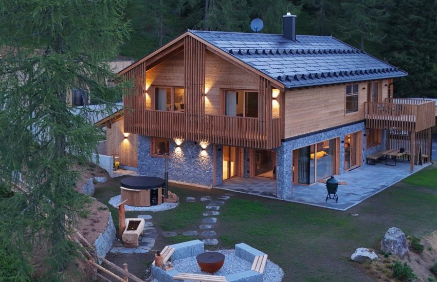 Fender Chalets Kartenvorteil Foto des Fender Chalets inklusive Garten