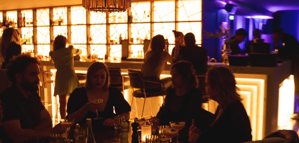 Foto des GRANDE ÉTOILE bei Nacht