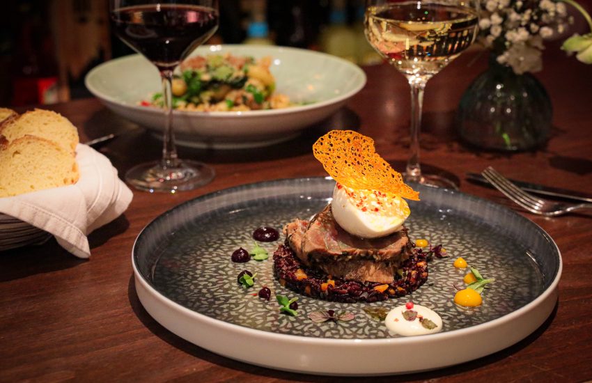 G. Saitta Feinkost & Delikatessen | Top Weihnachtsessen in Düsseldorf | Magazin | Mr. Düsseldorf | Foto: G. Saitta Feinkost & Delikatessen