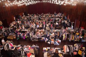 Mädchenklamotte Düsseldorf | Top Trödelmärkte in Düsseldorf & Umgebung | Magazin | Mr. Düsseldorf | Foto: Mädchenklamotte