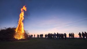 Osterfeuer| Topliste Ostern | Topliste | Mr. Düsseldorf | Foto: Pixaby
