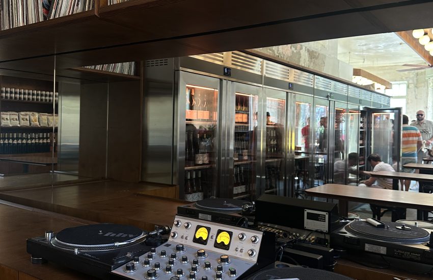 New International Club Stop | Topliste Neueröffnungen | Topliste | Mr. Düsseldorf | Foto: Mr. Düsseldorf